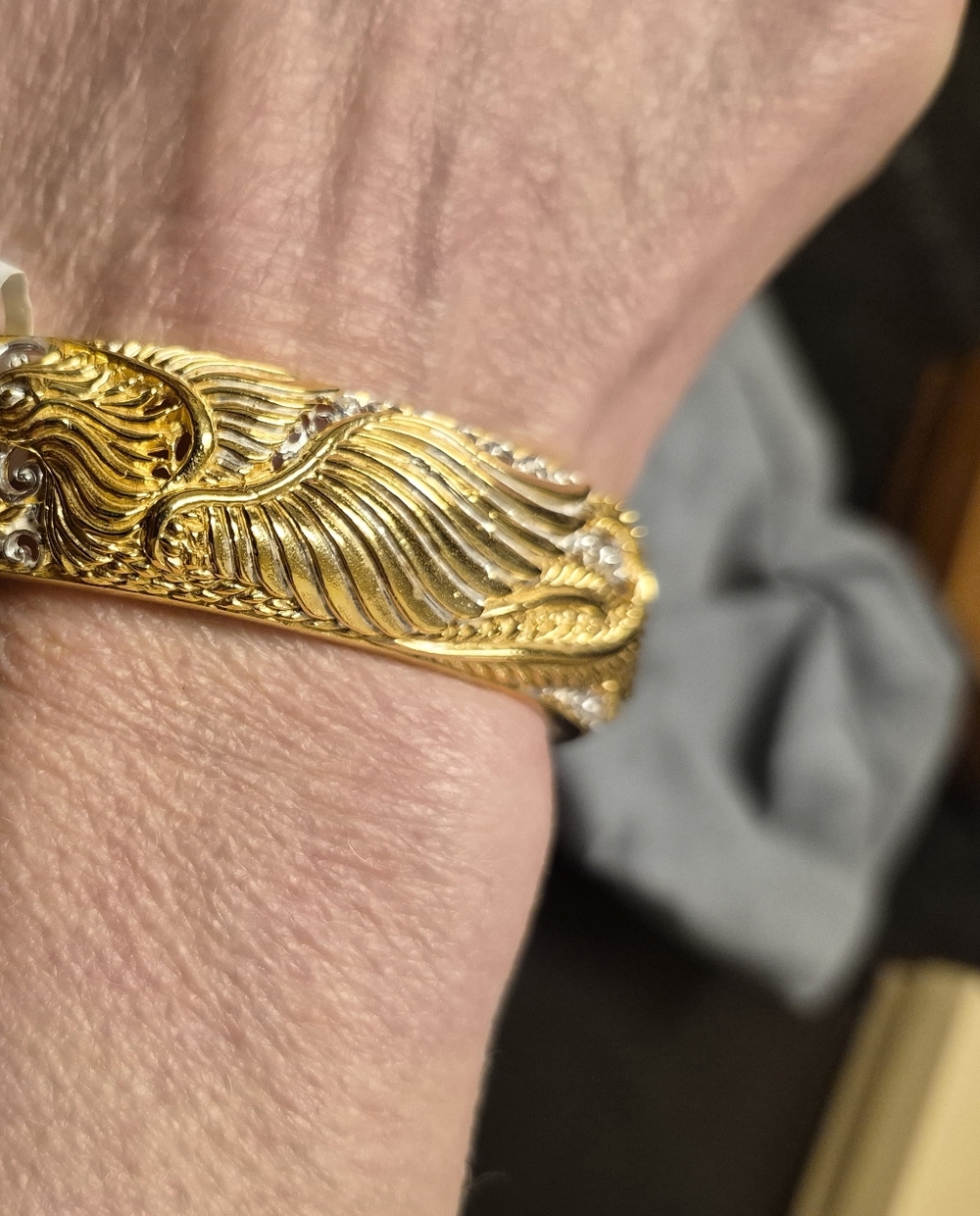 NWT BALI LEGACY TWO-TONE 22K Gold and STERLING PHOENIX CUFF BRACELET 30.6 GRAMS - Picture 2 of 14